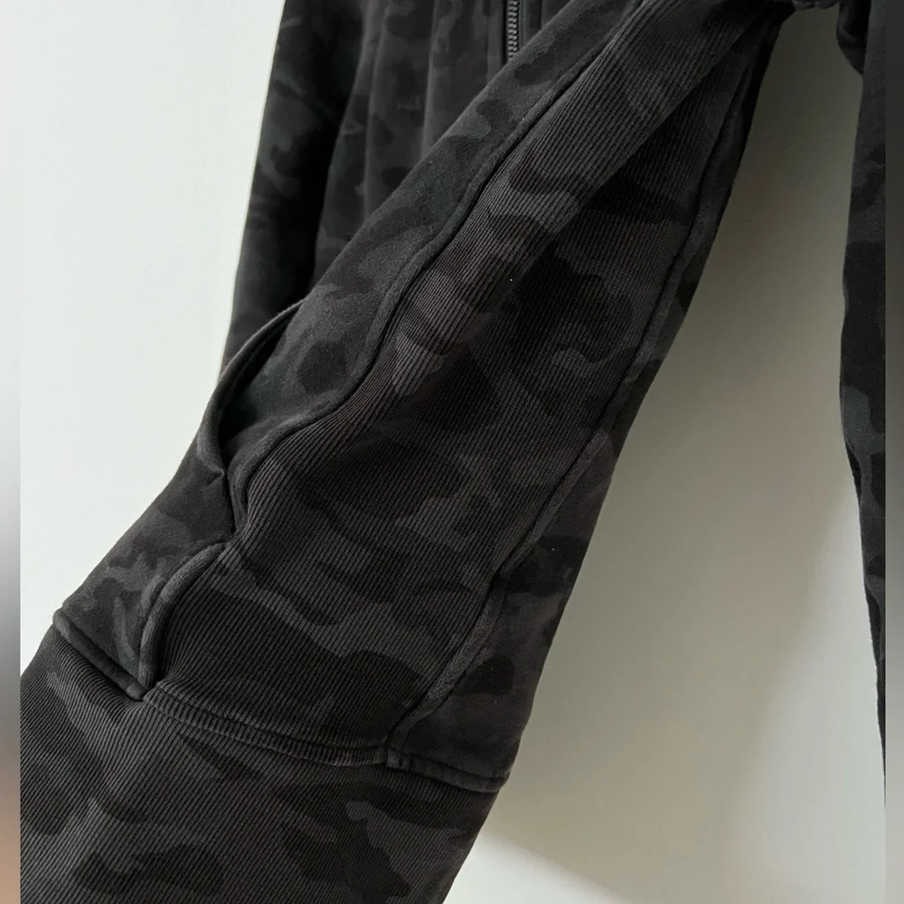 Lululemon Scuba Full Zip Camo Hoodie - Picture 9 of 13